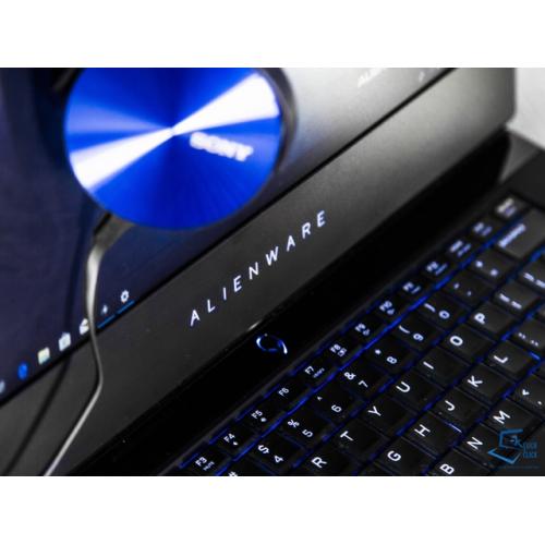 Alienware 17R5 | i9 8950HK | GTX 1080 | 2K 120Hz